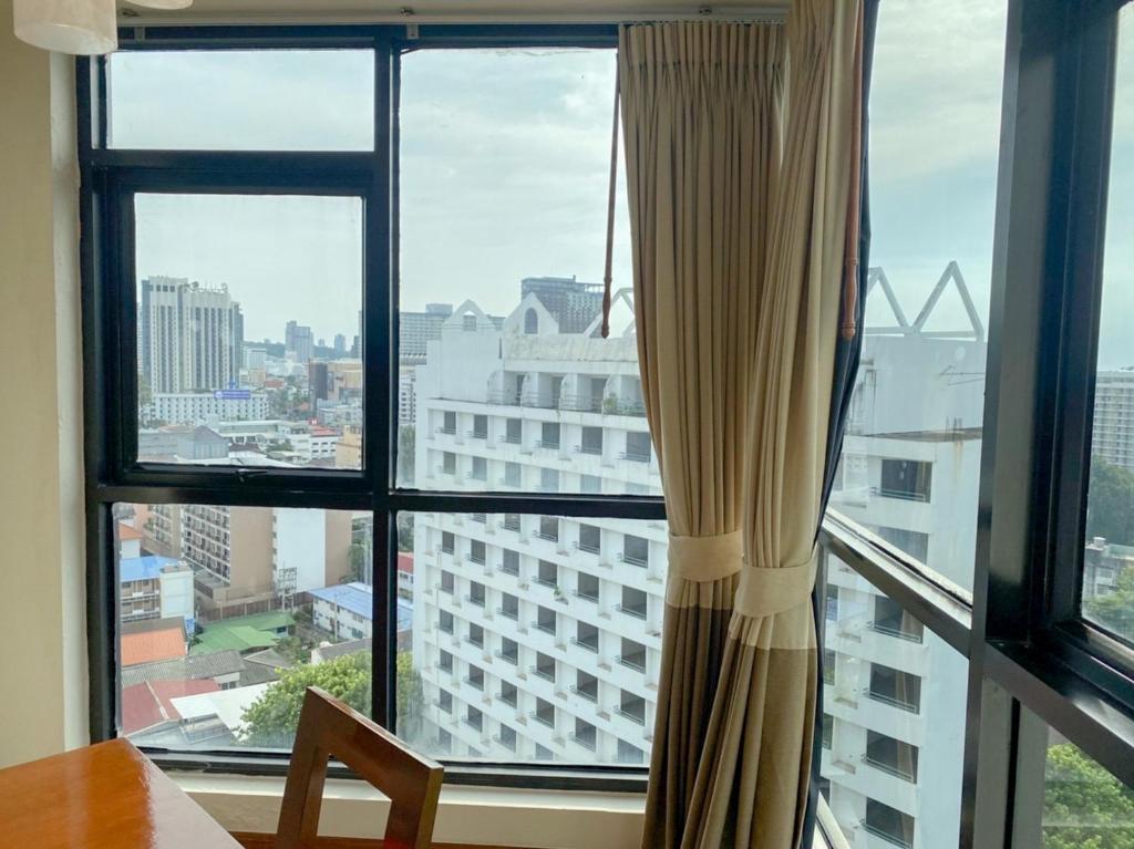 The Seasons Pattaya - Resim 42