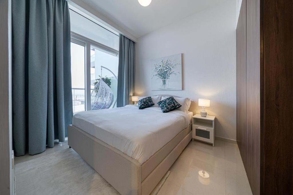 Fantastic Brand New 1 BR APT Business Bay – Burj View