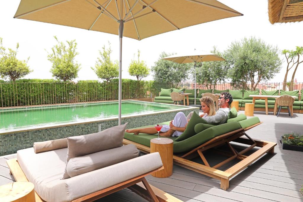 Bazén v ubytování Hotel Jadali & Spa nebo v jeho okolí