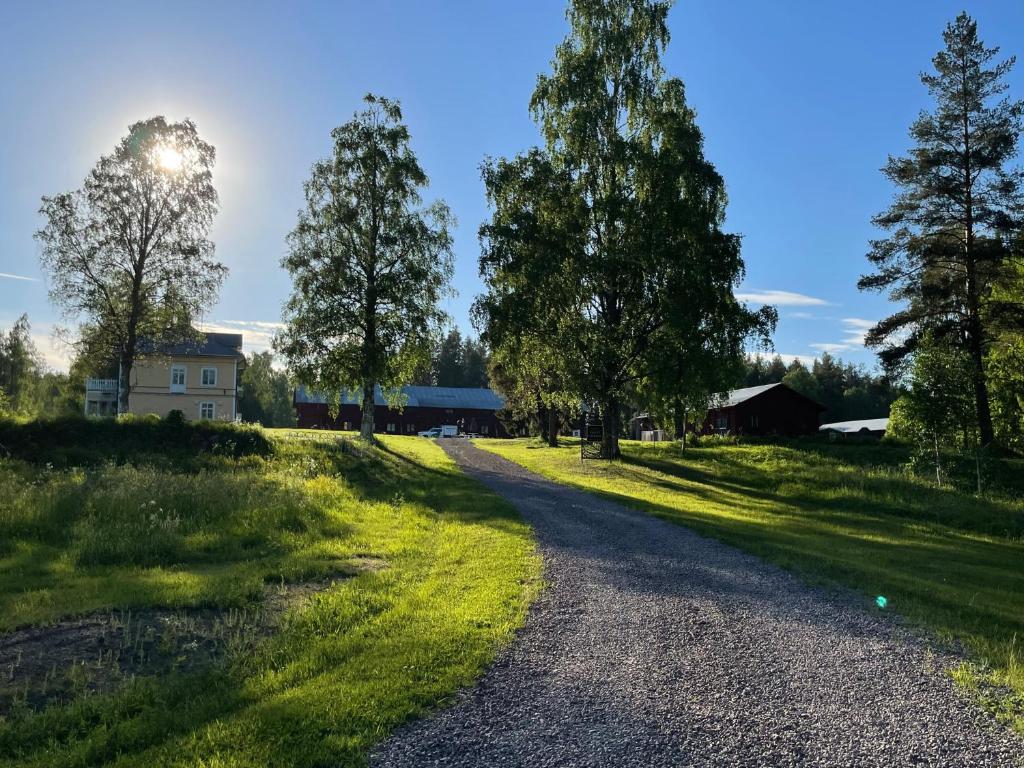 Zahrada ubytování Annexet på Rosfors Bruksherrgård