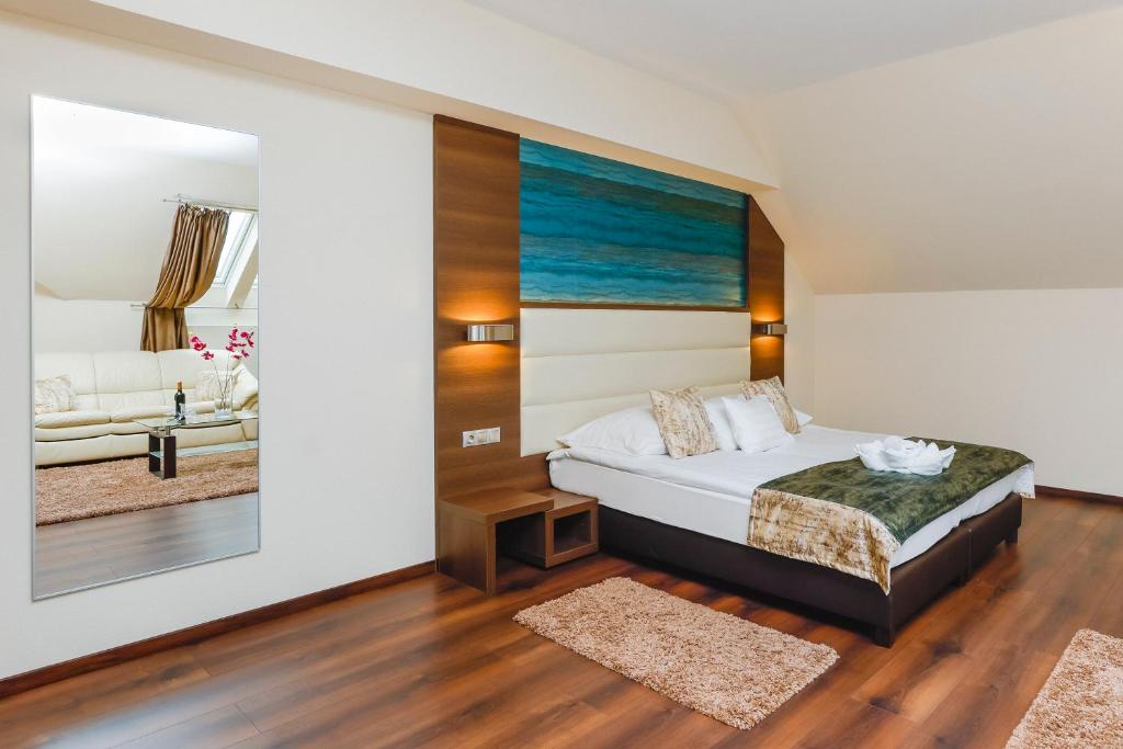 Hotel Villa Völgy Wellness & Konferencia - Superior Suite - Attic