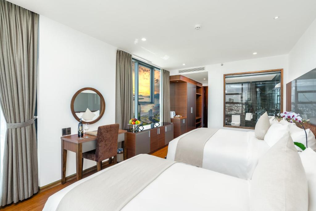 Phòng Premium Cho 3 Người Nhìn Ra Toàn Cảnh