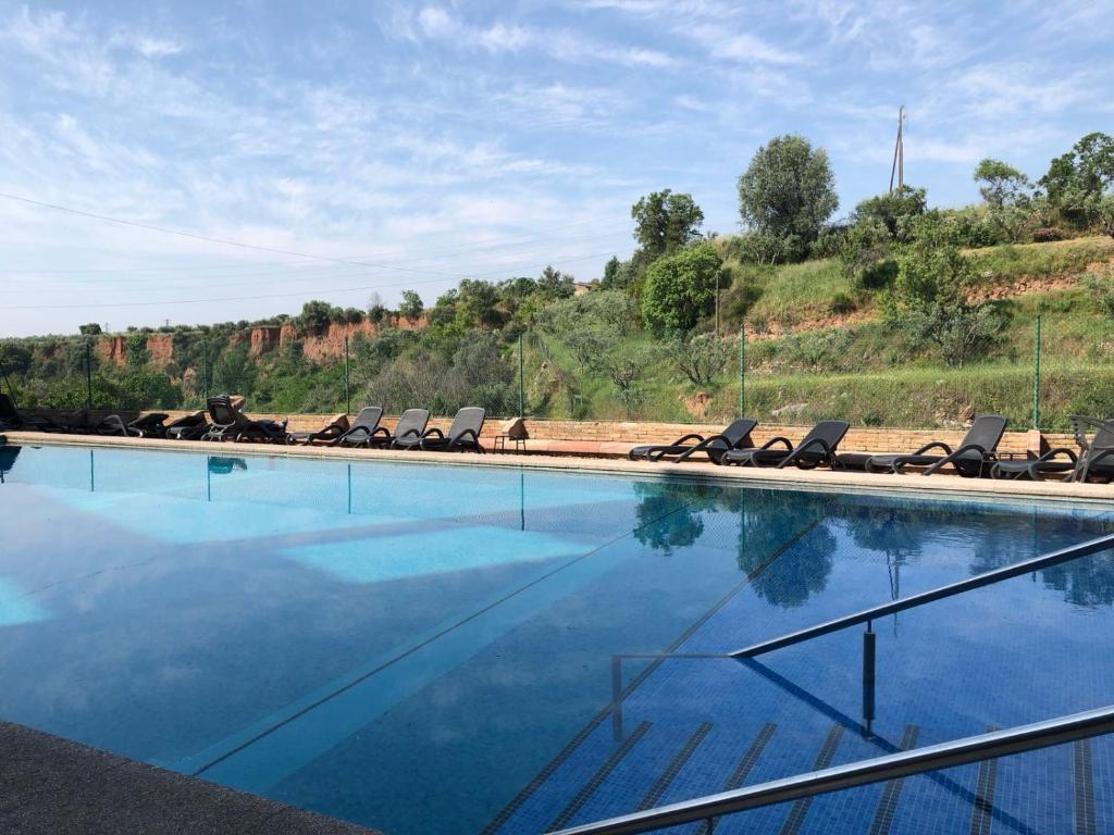 Bazén v ubytování Balneari Termes Victòria nebo v jeho okolí