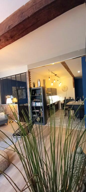 Fotografia z galérie ubytovania LA ROCHELAISE : Appartement calme & somptueux dans l'hyper centre. v destinácii La Rochelle