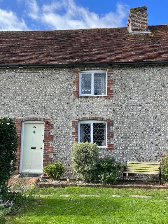 Cosy Flint Cottage - Дом с двумя спальнями