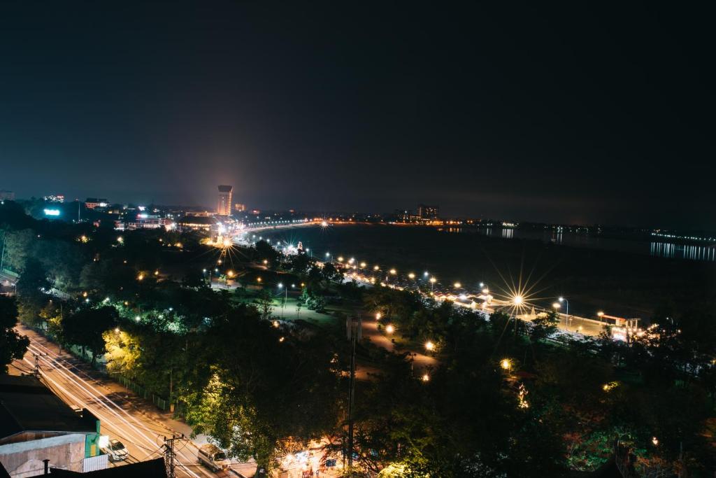 Een luchtfoto van View Hotel Vientiane