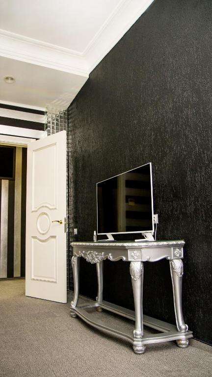 Boutique Spa Casino Hotel Lybid Plaza - Executive Junior Suite