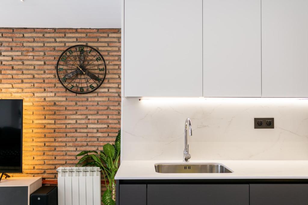 Kuchyňa alebo kuchynka v ubytovaní Apartamento inteligente con vistas a la Alhambra