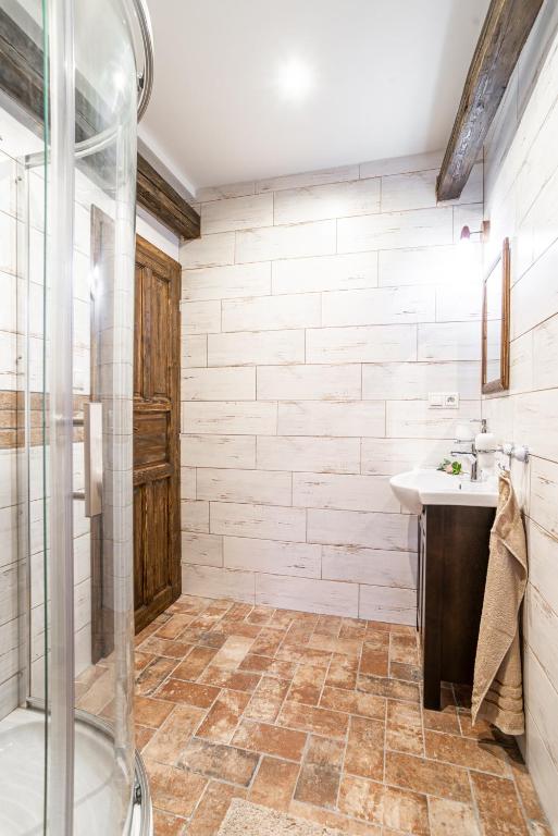 Koupelna v ubytování Apartmány in Veritas