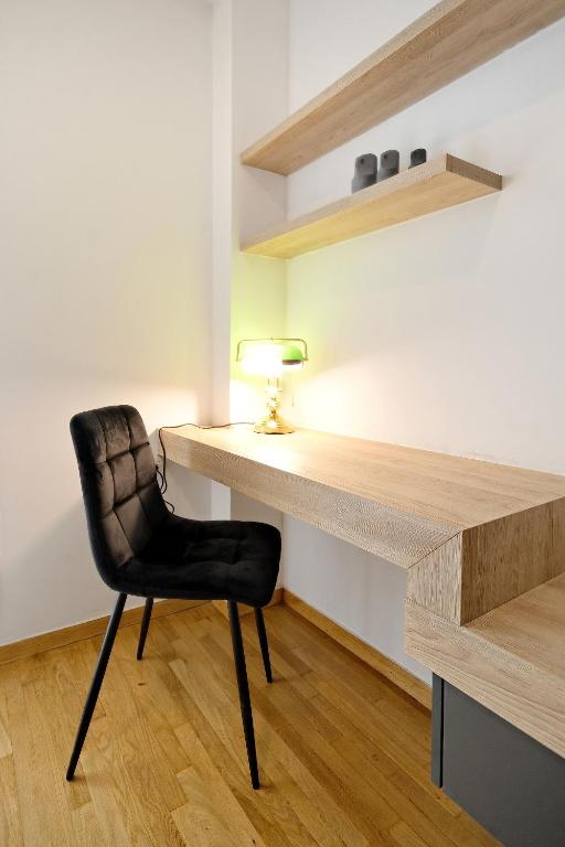 Kép Elegant Big Apartment in Athens Center With Balcony szállásáról Athénban a galériában