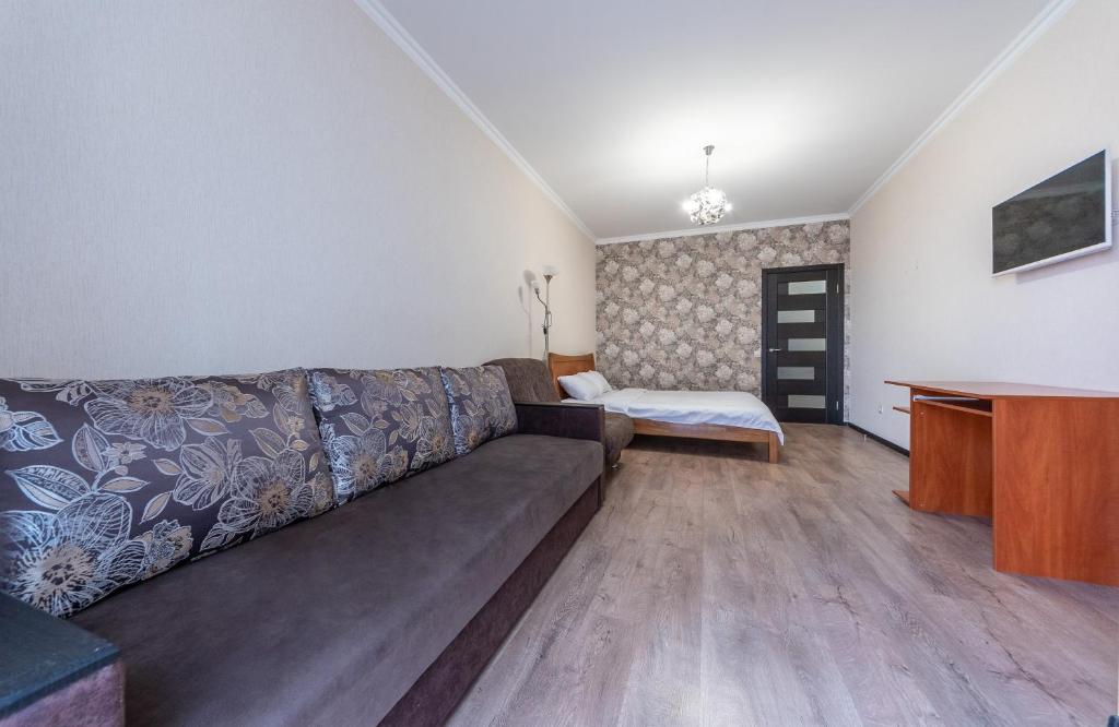 FlatRent Drahomanova 2a - Departamento