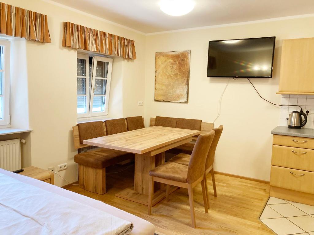 Hoellerhof - Wohnung Mit Gartenansicht