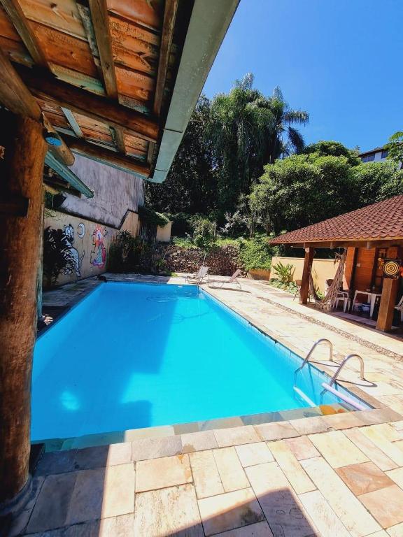 Guest house Gajah, Joinville, Brazil - Booking.com