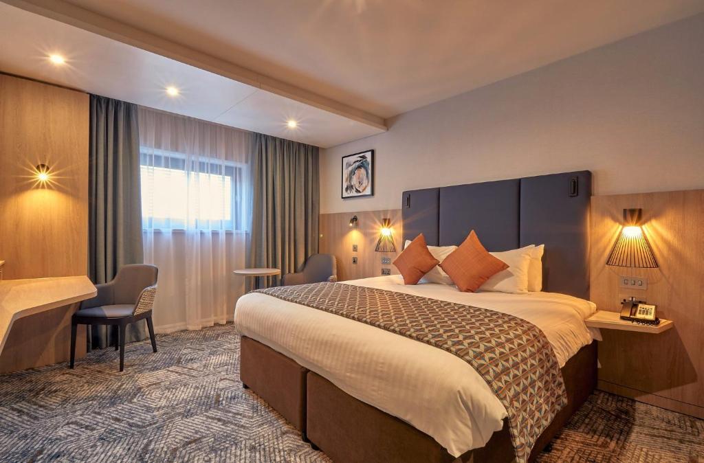 Crowne Plaza Reading East - 