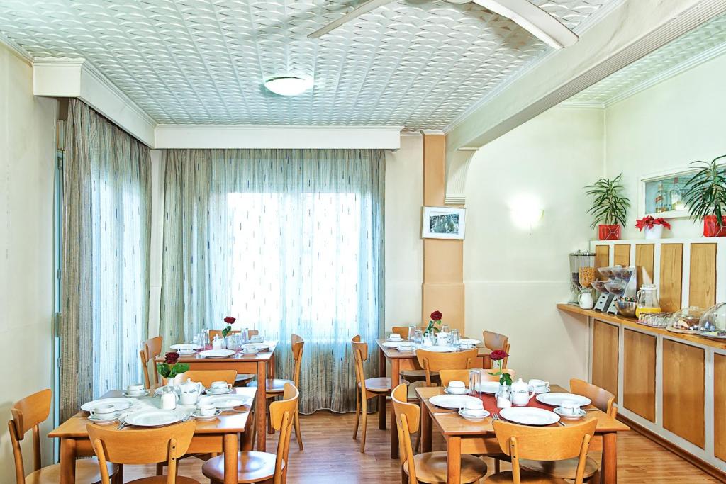 Restaurace v ubytování Keletron Hotel - Bike and motorcycle friendly hotel