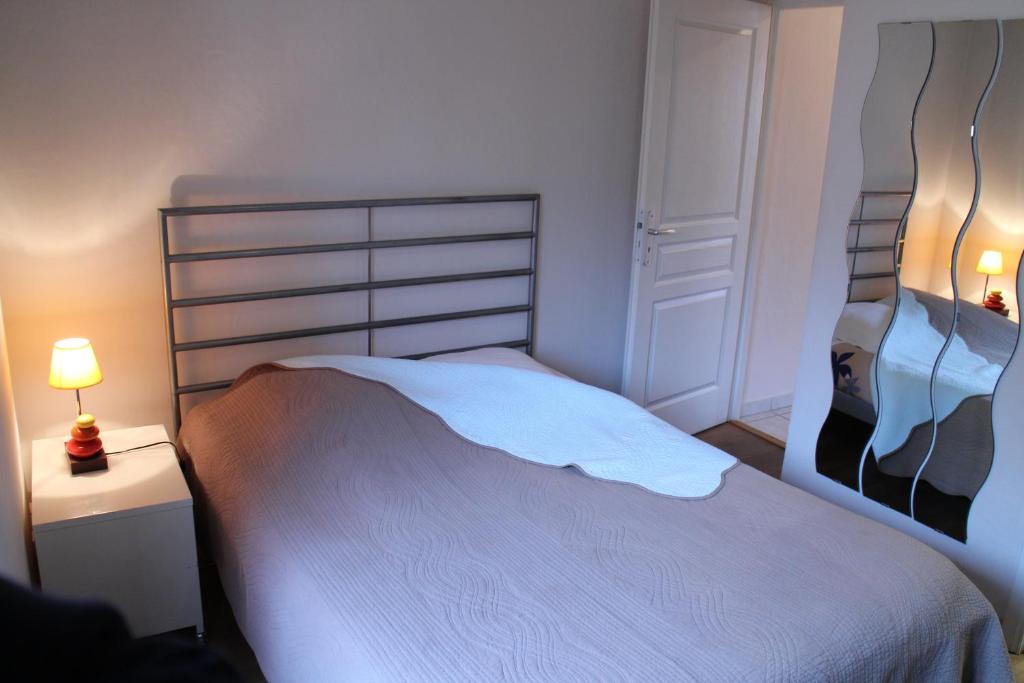 Les Z'hirondelles - One-Bedroom Apartment (1 - 2 Adults)