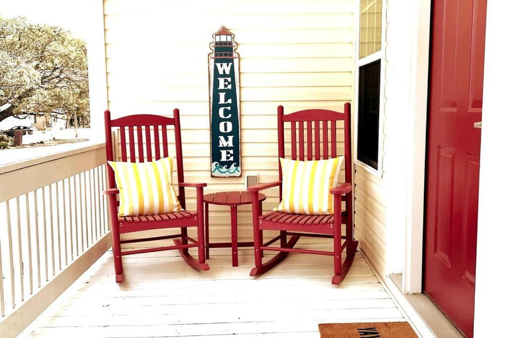 Фото Walk to the Beach-Sleeps 10 and Golfcart