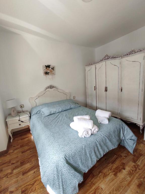 Agradable casa con patio - Housity