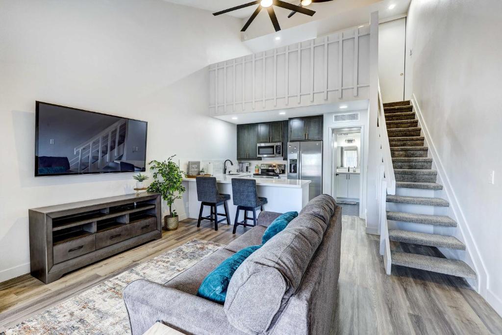 Scottsdale Loft with Pool about 2 Mi to Old Town!, Scottsdale Updated 2023 Prices