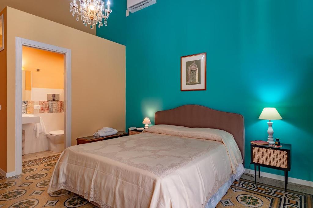 Posteľ alebo postele v izbe v ubytovaní B&B TOMMASO FAZELLO SCIACCA Residenza artistica