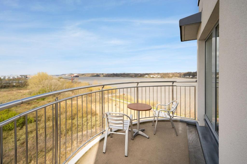 elaya hotel hamburg finkenwerder - Resim 29