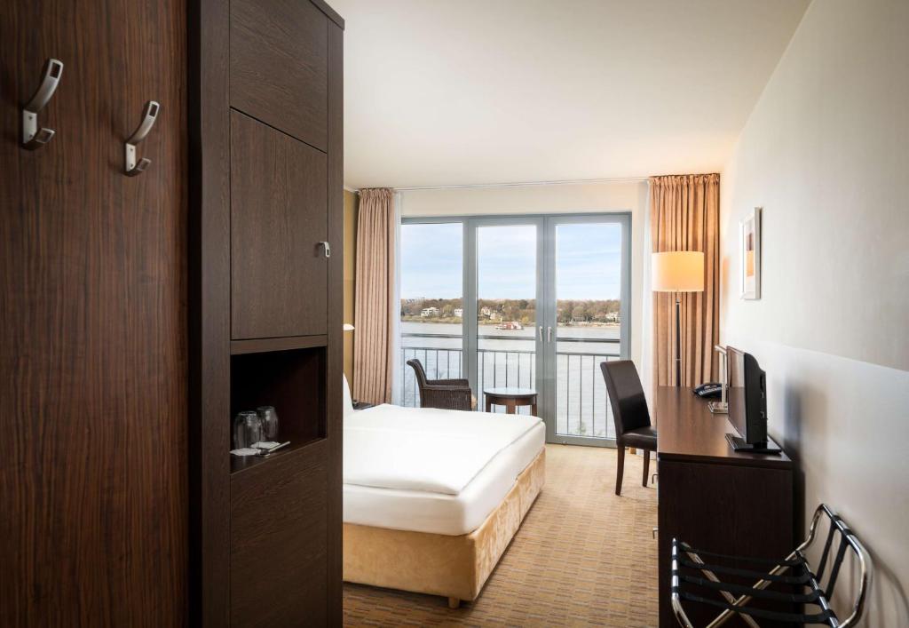 elaya hotel hamburg finkenwerder - Resim 23