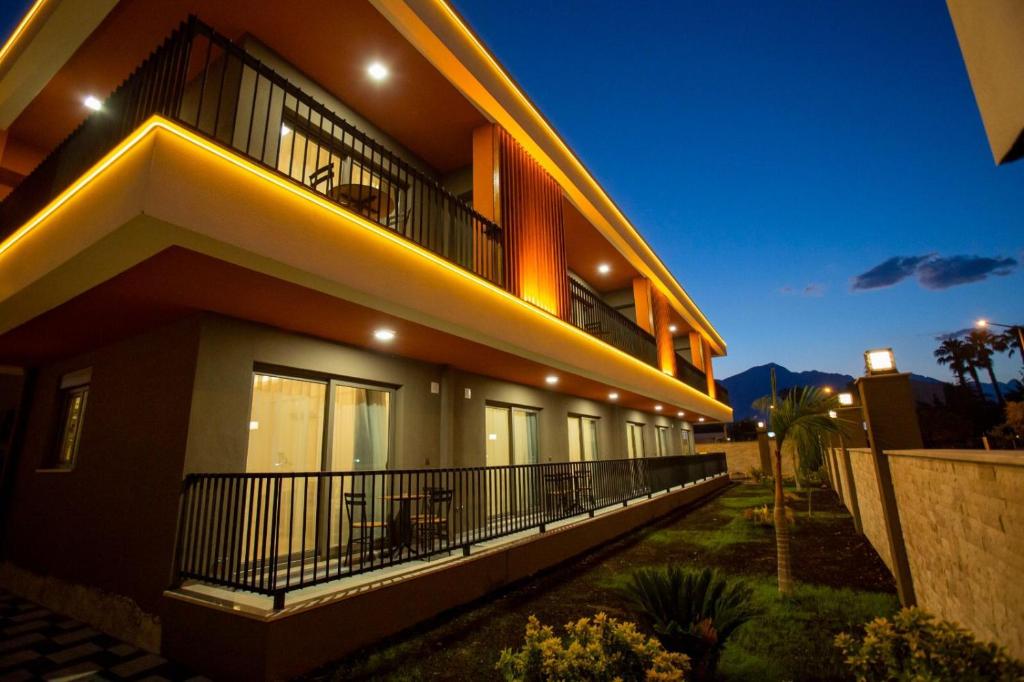 Budova, kde se aparthotel nachází