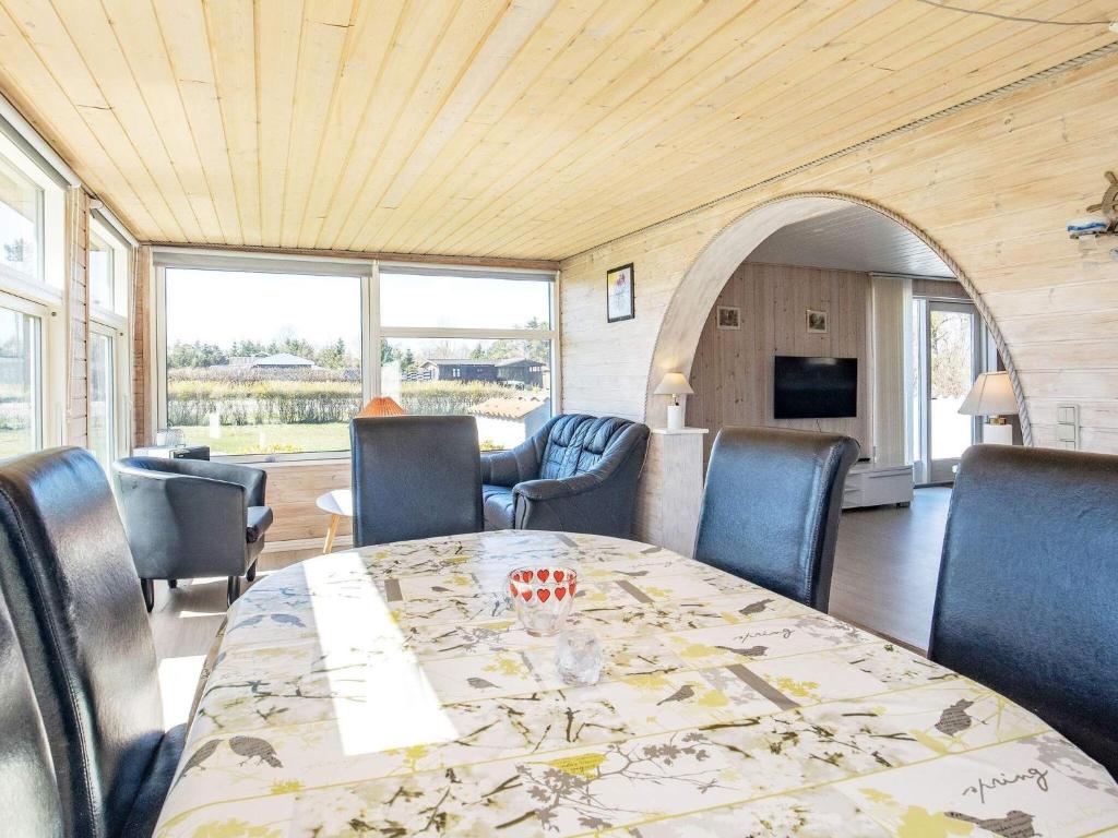 Fotografie z fotogalerie ubytování 5 person holiday home in Hals v destinaci Hals