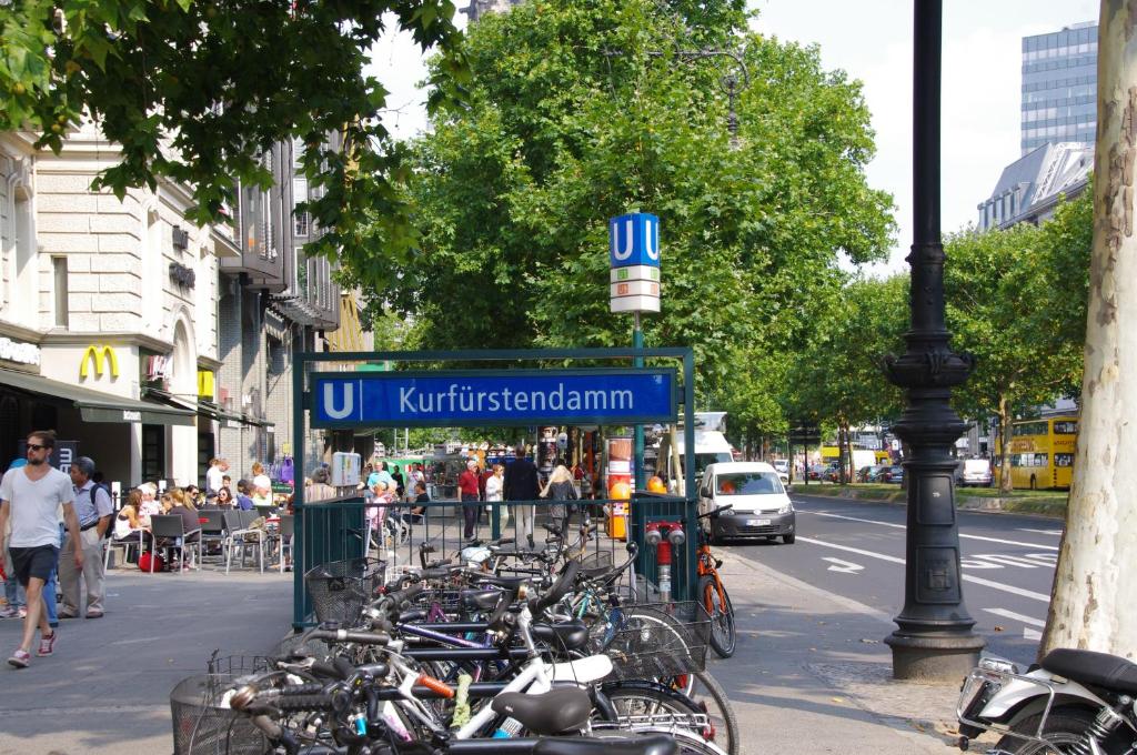 Come Inn Berlin Kurfürstendamm - Resim 42