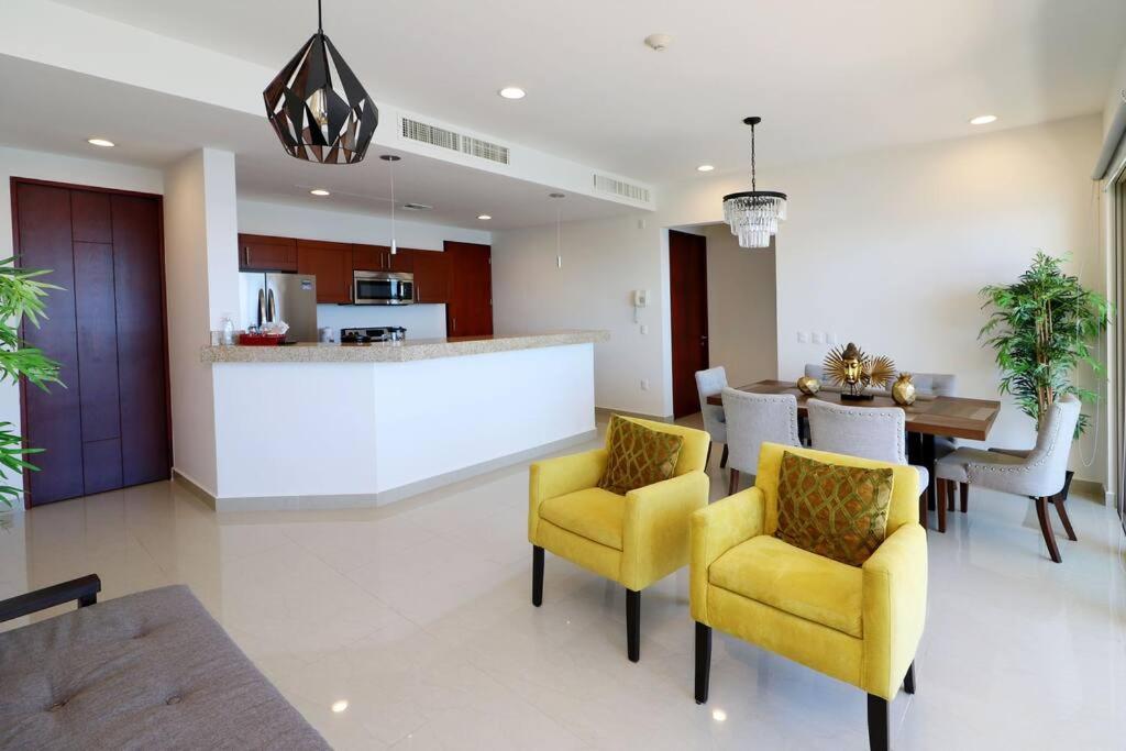 Una cocina o zona de cocina en Departamento en renta en Gavias Grand Luxury
