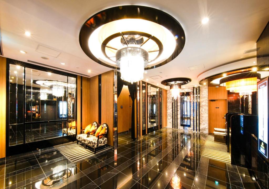 Posezení v ubytování APA Hotel Midosuji Honmachi Ekihigashi