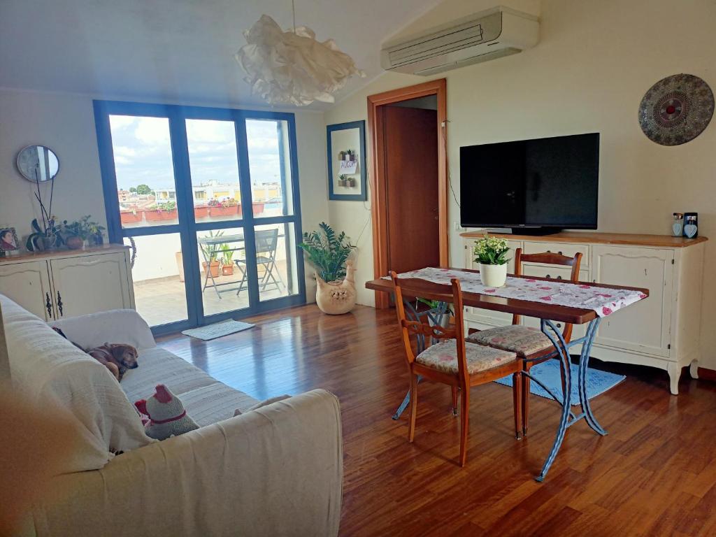 Nice ad Elmas - Elegante Appartamento con Terrazza