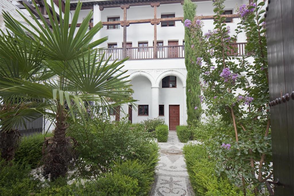 Smart Suites Albaicin - Superior Two-Bedroom Apartment