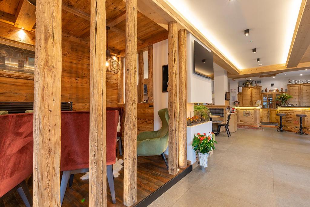 Posezení v ubytování Monza Dolomites Hotel