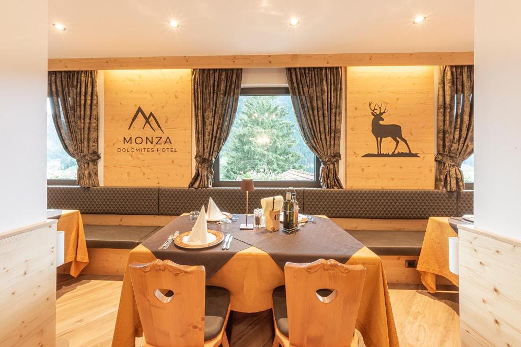 Posezení v ubytování Monza Dolomites Hotel