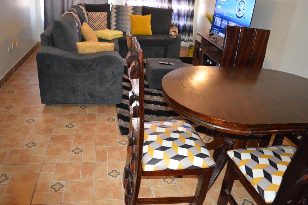 Posezení v ubytování Modern Ruiru double deluxe, Thika Road
