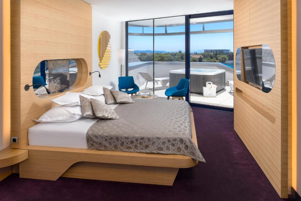 Hotel Olympia Sky - 15