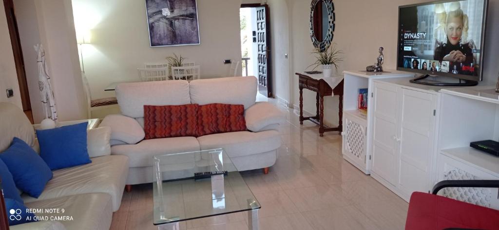 Kuchyň nebo kuchyňský kout v ubytování Apartment in Playa de las Americas 1