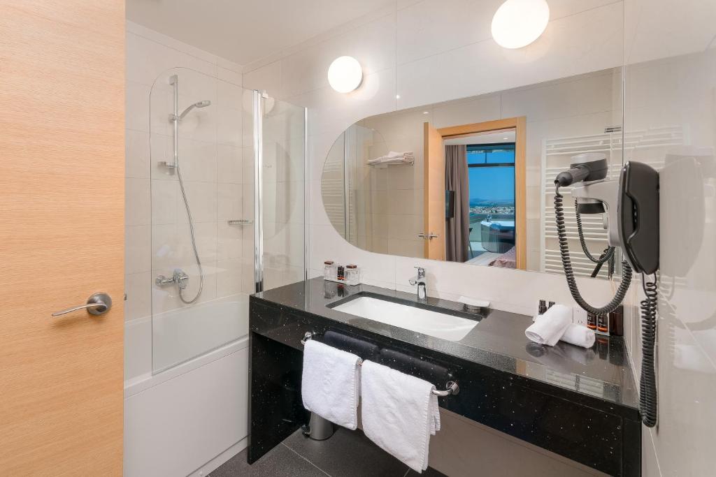 Hotel Olympia Sky - 18