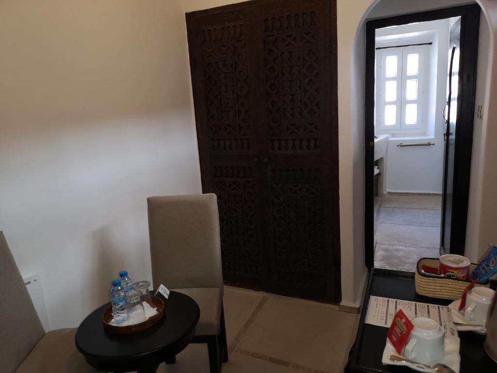 Posezení v ubytování Riad de charme l'Oasis d'Essaouira - Suite Luxe