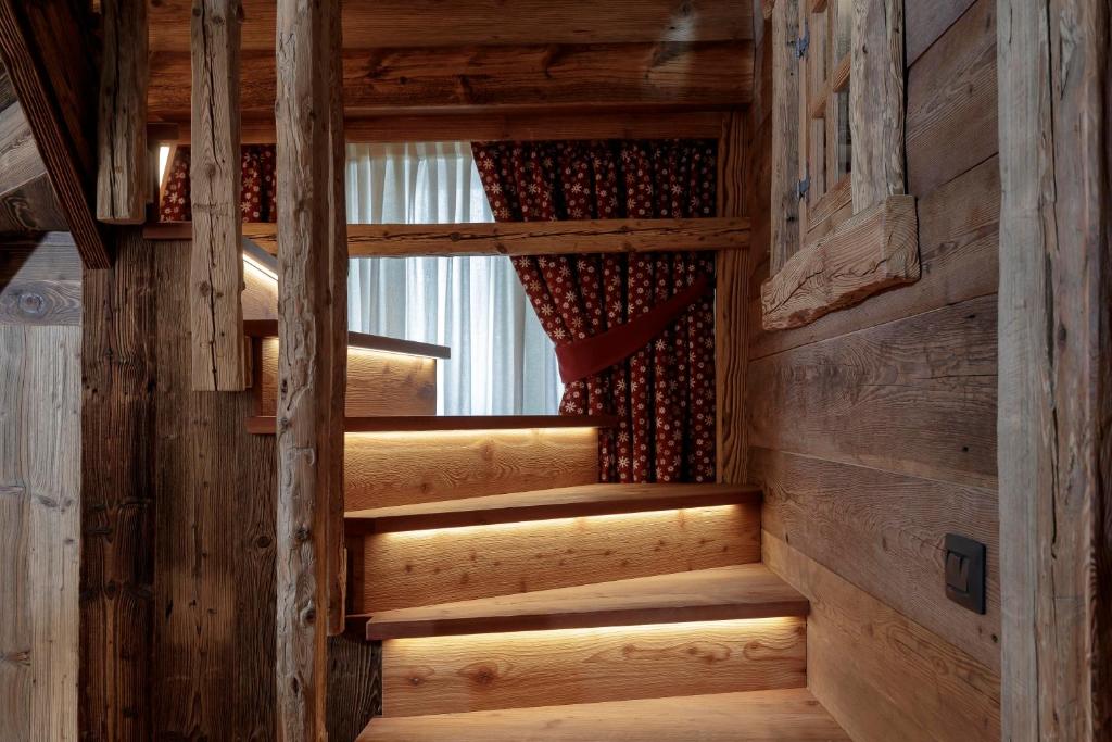 Fotografija u galeriji objekta Ski Apartment Francois Hot Tub & Central Location with hotel services u gradu Breul Červinija