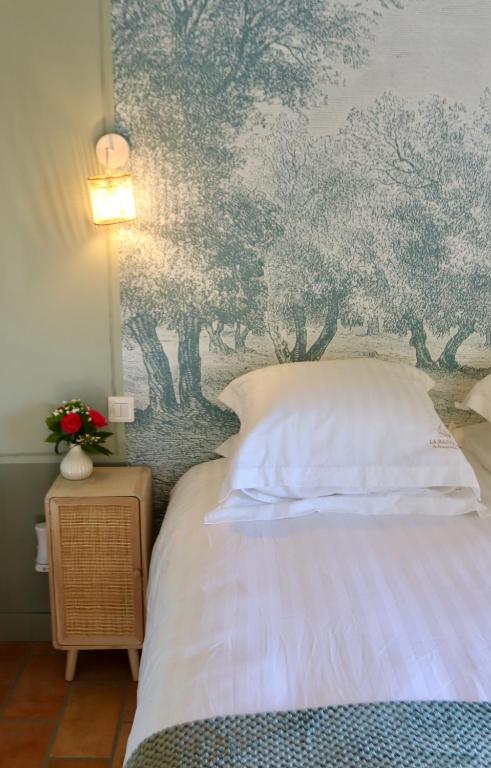 Postel nebo postele na pokoji v ubytování La Bastide du Beausset-Vieux