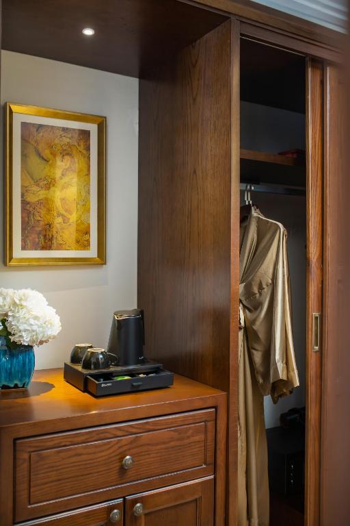Phòng Deluxe Giường Đôi/2 Giường Đơn Nhìn Ra Thành Phố