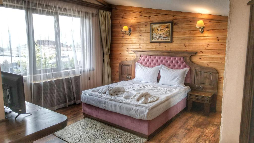 Комплекс Боже Име - Housity