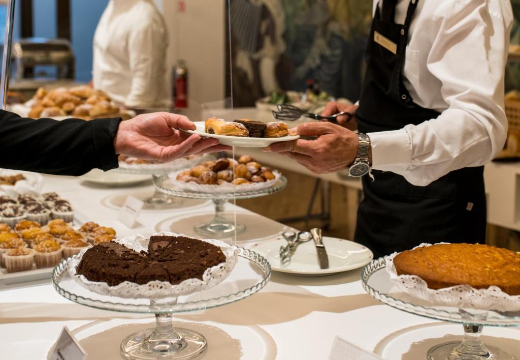 Hotel Royal Continental - Resim 39