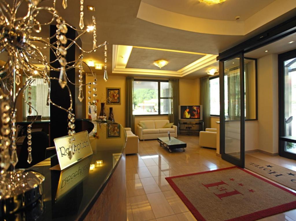 Posezení v ubytování Euro Hotel
