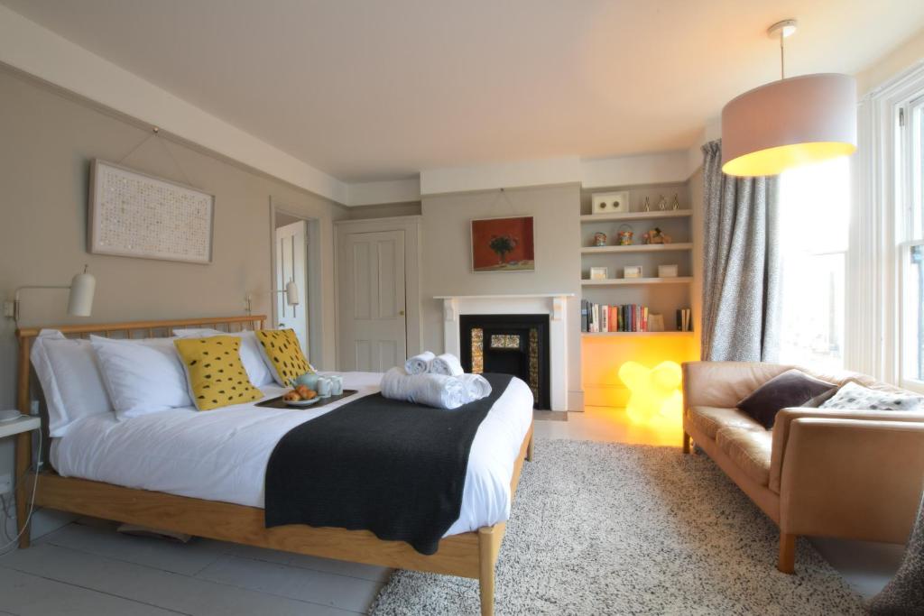 37 Stradbroke Road, Southwold 6