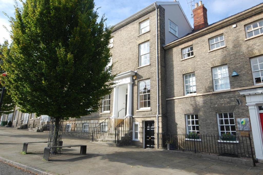Abbey Gardens Apartment, Bury St Edmunds, Bury Saint Edmunds (updated