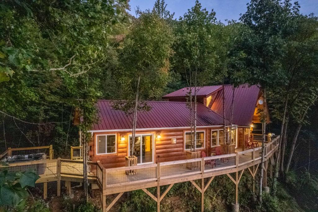 View from Clinch Valley Cabin - Picture of Boyd Mountain Log Cabins,  Waynesville - Tripadvisor