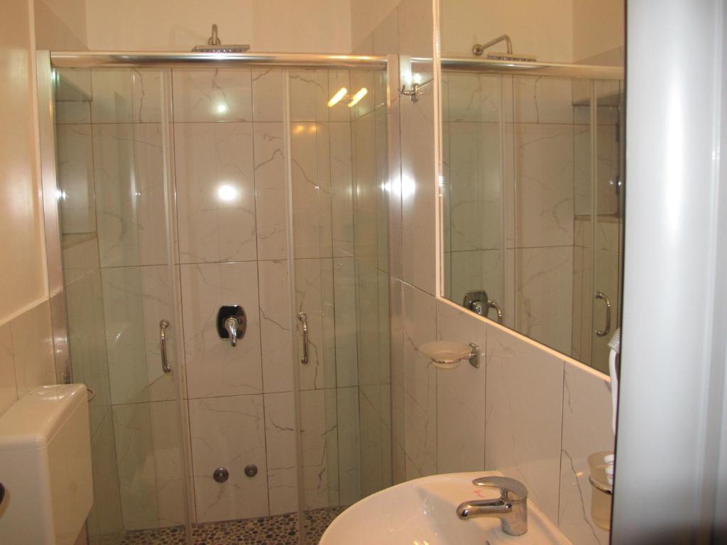 Hotel Nika - Zwillingszimmer Mit Balkon